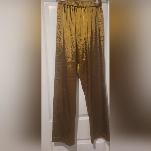 Taylor Swift Fearless Pajama Pants - Picture 3 of 14